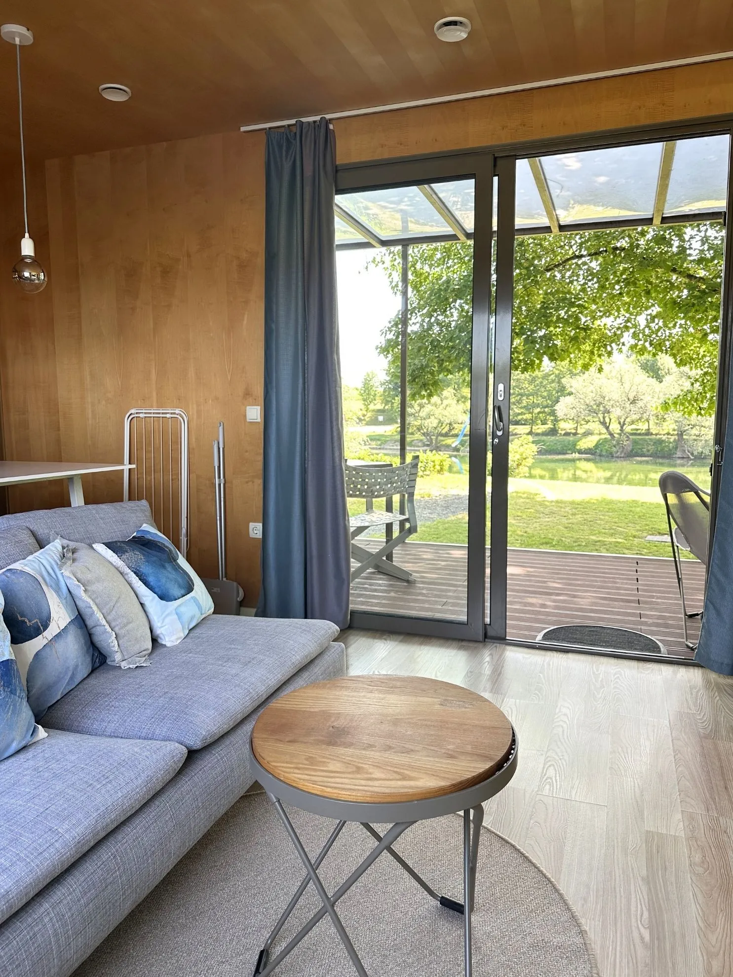 Magnolia BB2 dnevni prostor pogled